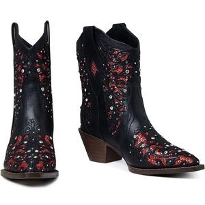 (D) Western cowboy boots with shiny embroidered toe, for country music